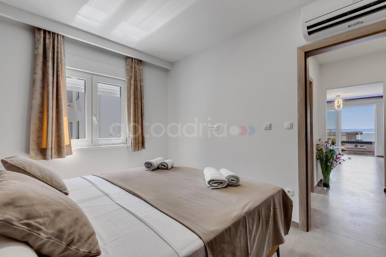Luxury Seaview Apt Luki - Free Parking Макарска Екстериор снимка