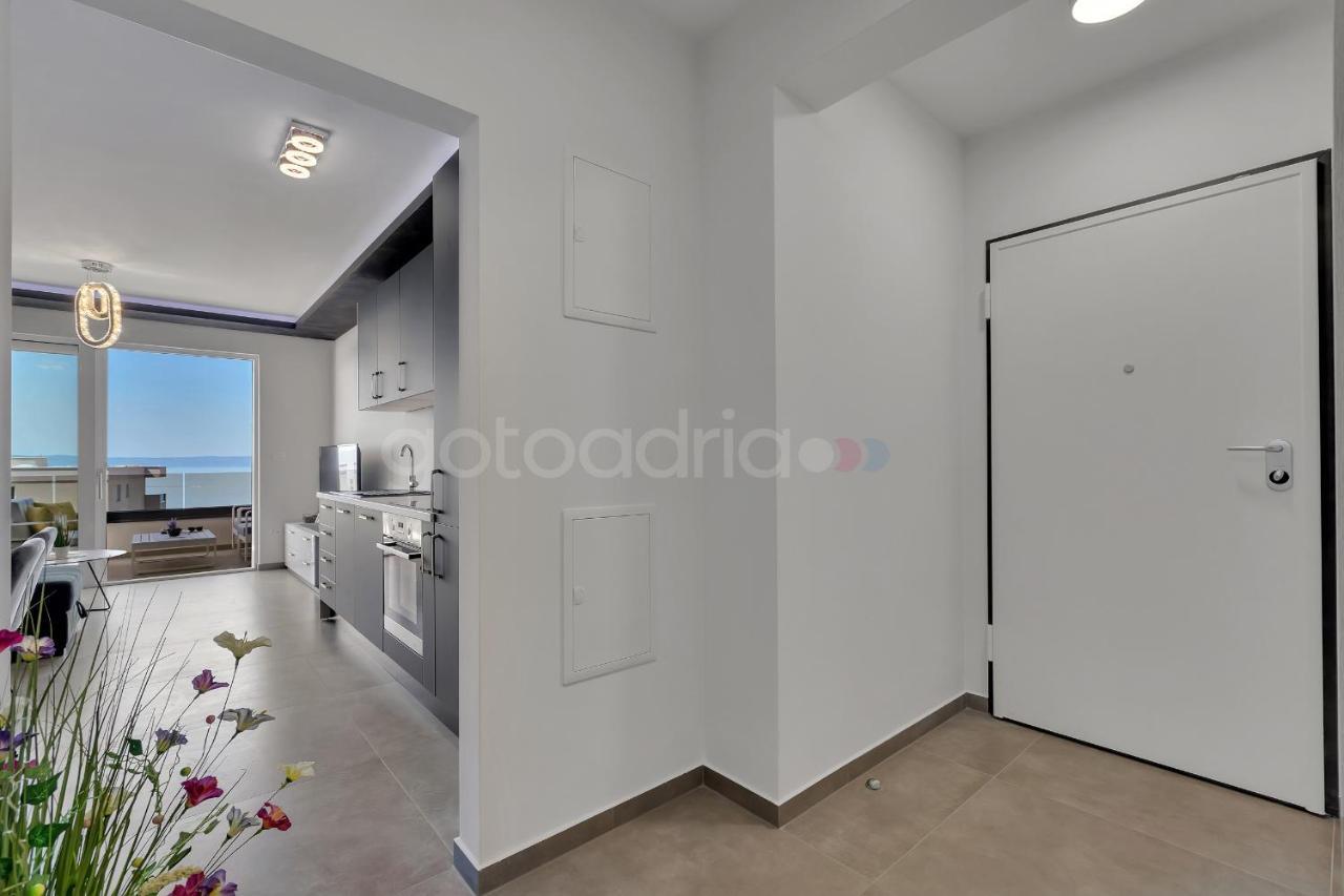 Luxury Seaview Apt Luki - Free Parking Макарска Екстериор снимка